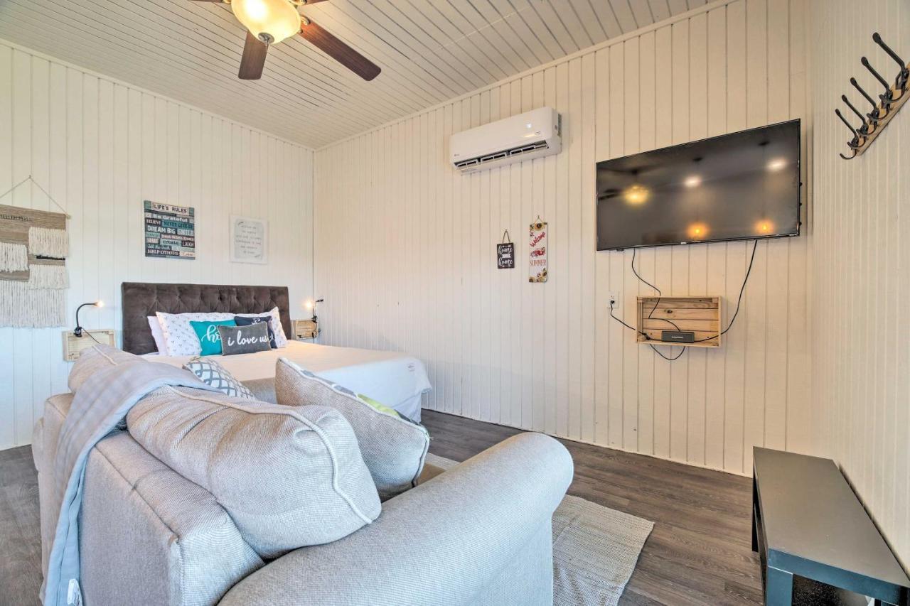 Pet-Friendly Studio With Kayak, Deck And Dock On Lake! Apartment Onalaska Ngoại thất bức ảnh